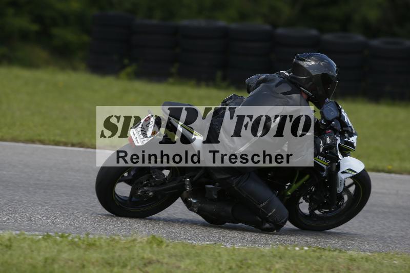 /Archiv-2024/29 12.06.2024 MOTO.CH Track Day ADR/Gruppe blau/76